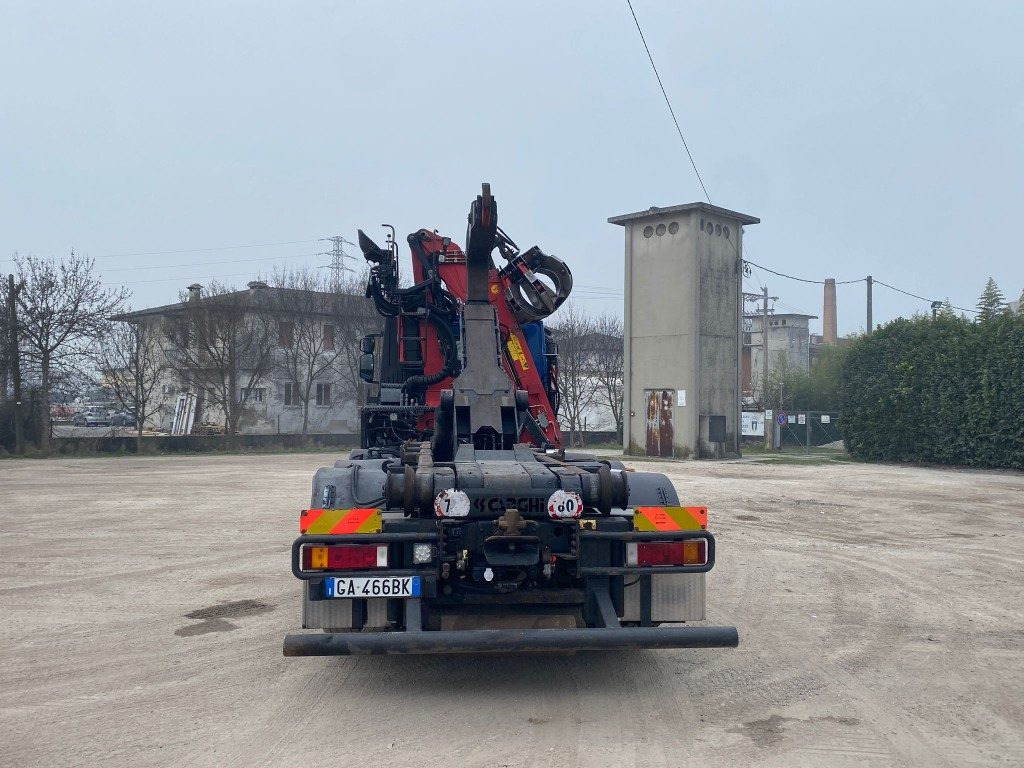 IVECO STRALIS 260.450 SCARRABILE CON GRU - Haakarmsysteem vrachtwagen: afbeelding 4 IVECO STRALIS 260.450 SCARRABILE CON GRU - Haakarmsysteem vrachtwagen: afbeelding 4