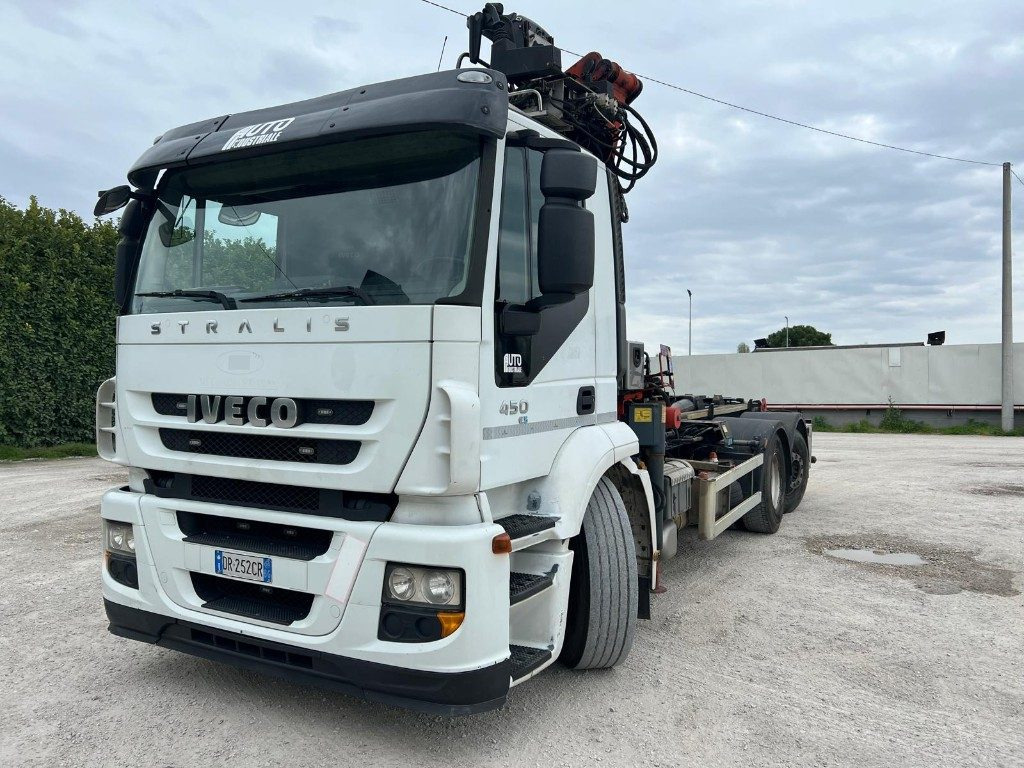 IVECO STRALIS 260E45 SCARRABILE - Haakarmsysteem vrachtwagen: afbeelding 1 IVECO STRALIS 260E45 SCARRABILE - Haakarmsysteem vrachtwagen: afbeelding 1