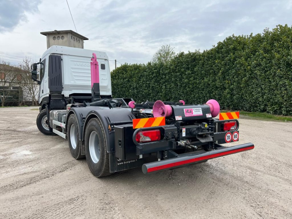 IVECO STRALIS X-WAY 510 TRAKKER SCARRABILE - Haakarmsysteem vrachtwagen: afbeelding 4 IVECO STRALIS X-WAY 510 TRAKKER SCARRABILE - Haakarmsysteem vrachtwagen: afbeelding 4