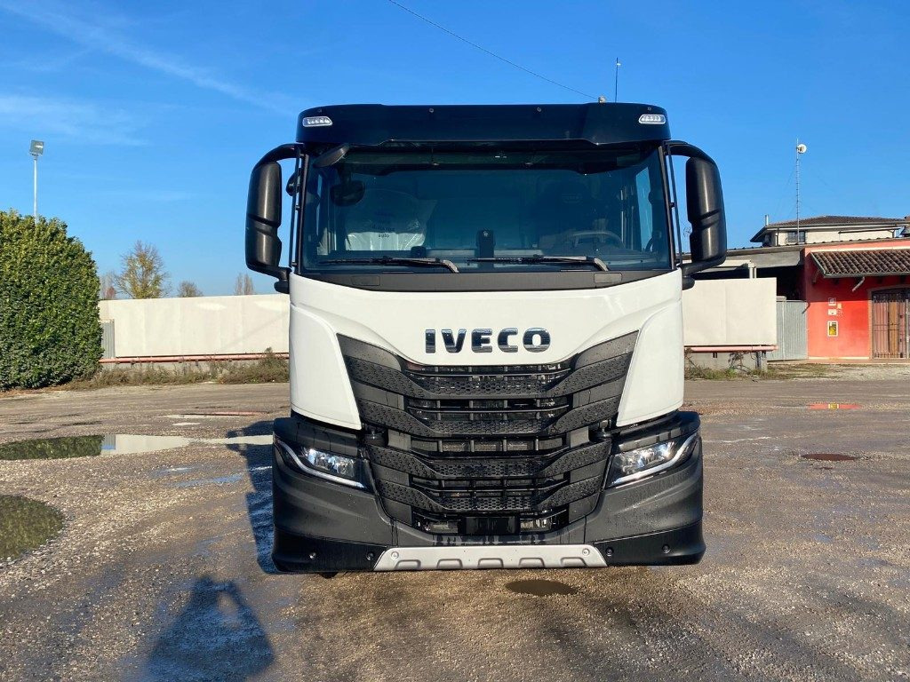 IVECO X-WAY AD280X48 NUOVO SCARRABILE PASSO 4500 - Haakarmsysteem vrachtwagen: afbeelding 2 IVECO X-WAY AD280X48 NUOVO SCARRABILE PASSO 4500 - Haakarmsysteem vrachtwagen: afbeelding 2