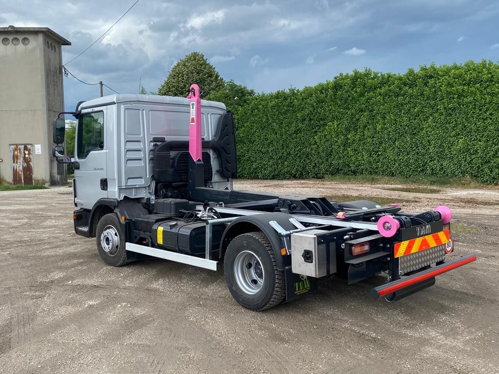 MAN TGM 12.220 - Haakarmsysteem vrachtwagen: afbeelding 3 MAN TGM 12.220 - Haakarmsysteem vrachtwagen: afbeelding 3