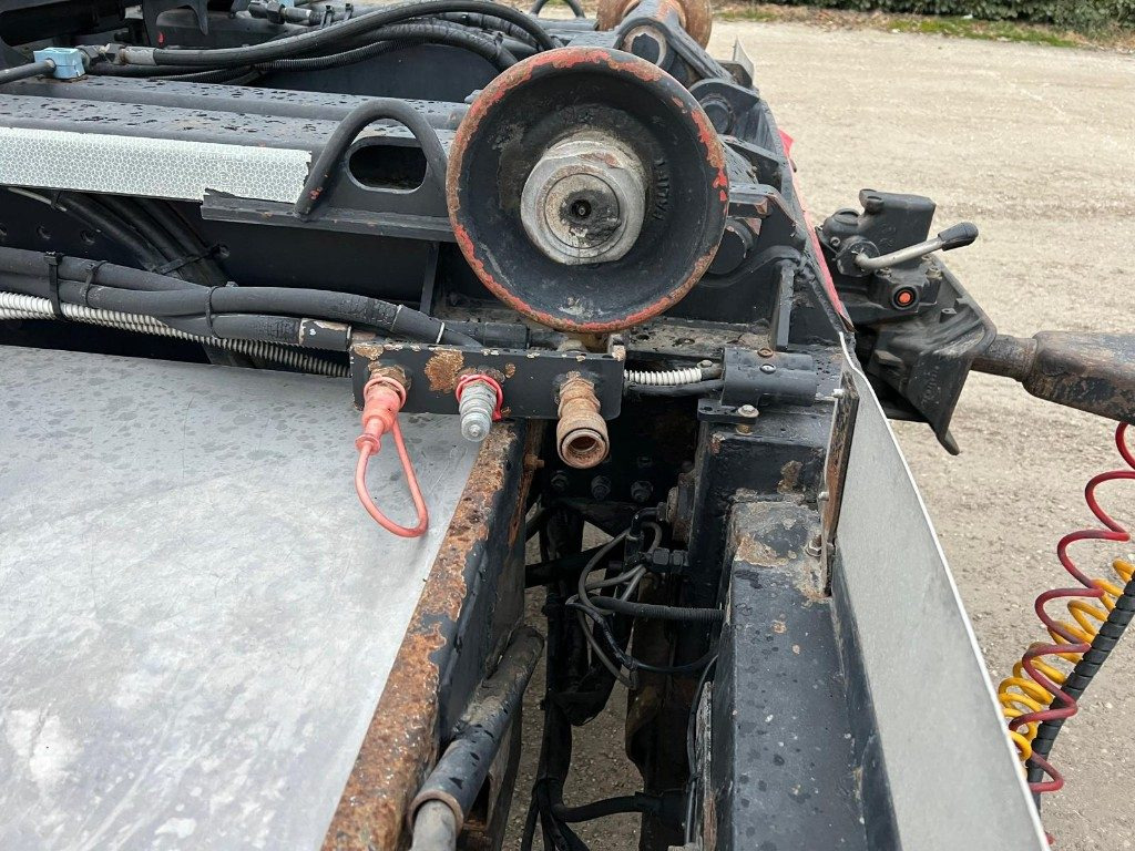 Haakarmsysteem vrachtwagen MAN TGX 26.480 SCARRABILE CON GRU: afbeelding 12 Haakarmsysteem vrachtwagen MAN TGX 26.480 SCARRABILE CON GRU: afbeelding 12
