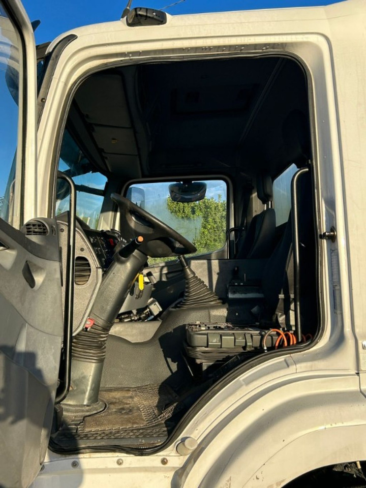MERCEDES-BENZ MERCEDES 2533 SCARRABILE - Haakarmsysteem vrachtwagen: afbeelding 5 MERCEDES-BENZ MERCEDES 2533 SCARRABILE - Haakarmsysteem vrachtwagen: afbeelding 5