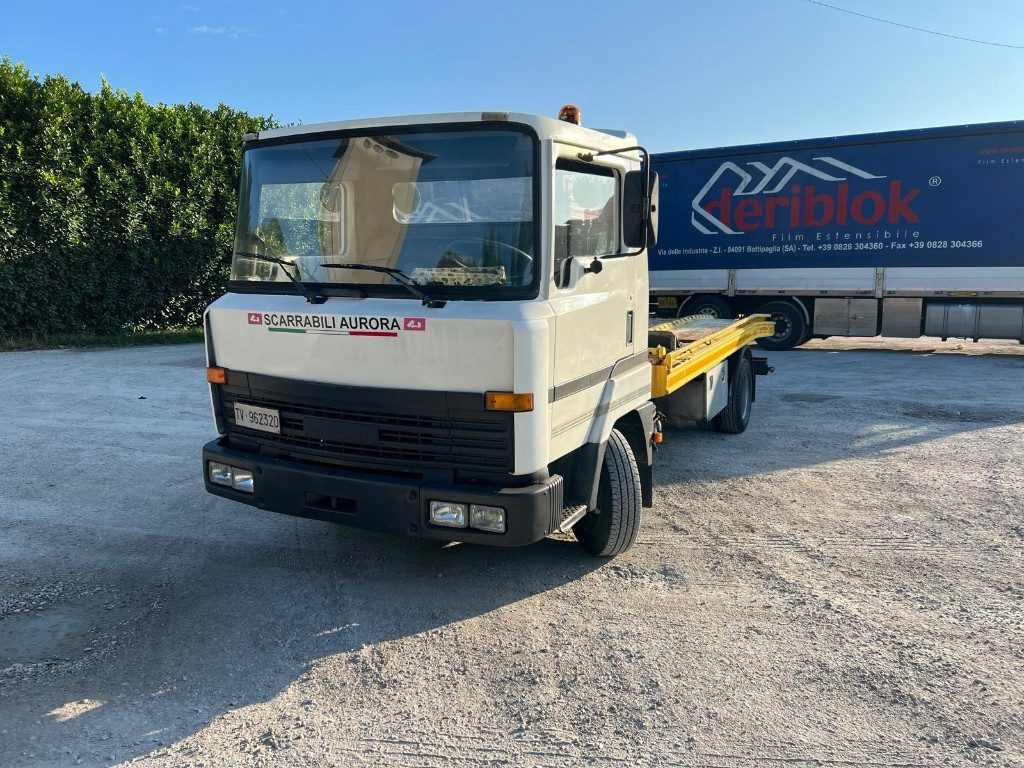 NISSAN M I L50 PER SOCCORSO STRADALE - Bergingsvoertuig: afbeelding 2 NISSAN M I L50 PER SOCCORSO STRADALE - Bergingsvoertuig: afbeelding 2