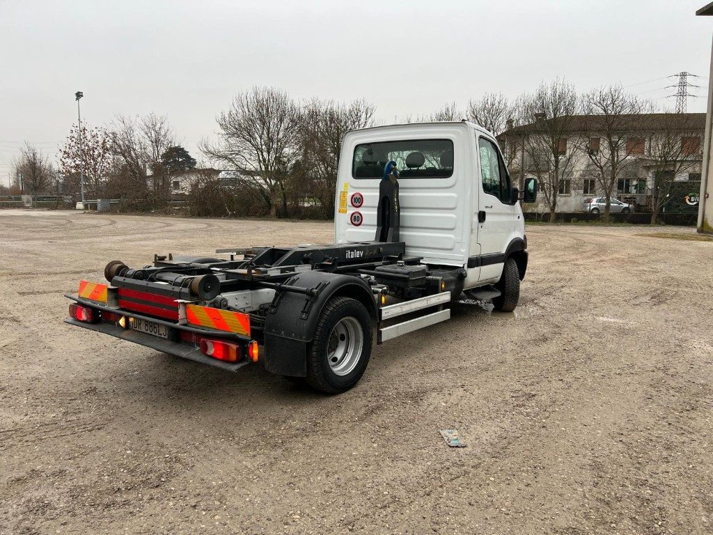 RENAULT MASCOTT SCARRABILE - Haakarmsysteem vrachtwagen: afbeelding 4 RENAULT MASCOTT SCARRABILE - Haakarmsysteem vrachtwagen: afbeelding 4
