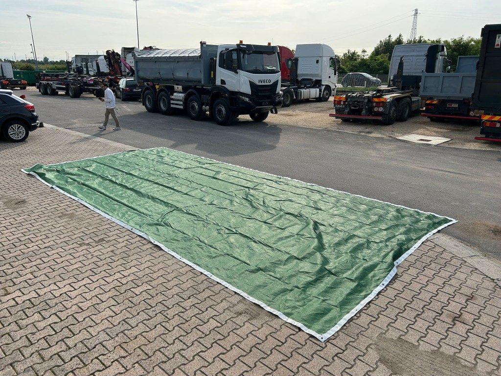 RETE ANTIGRANDINE NUOVA PER COPERTURA CONTAINERS - Carrosserie en exterieur voor Vrachtwagen: afbeelding 2 RETE ANTIGRANDINE NUOVA PER COPERTURA CONTAINERS - Carrosserie en exterieur voor Vrachtwagen: afbeelding 2
