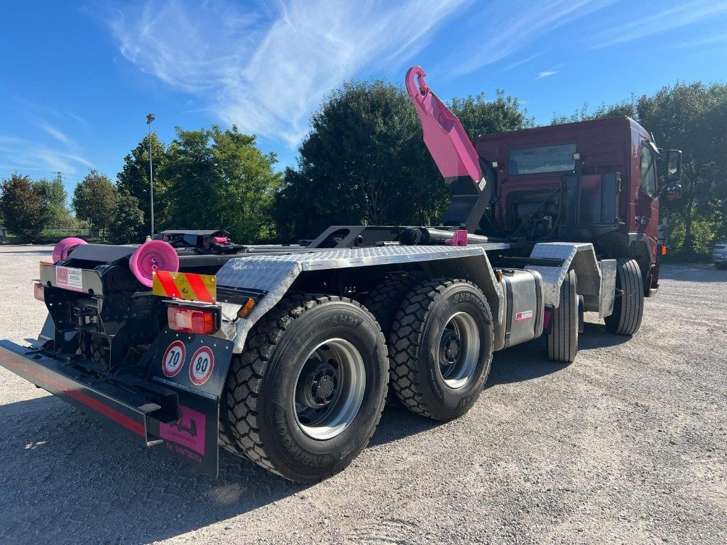 VOLVO FM440 SCARRABILE BALESTRATO - Haakarmsysteem vrachtwagen: afbeelding 4 VOLVO FM440 SCARRABILE BALESTRATO - Haakarmsysteem vrachtwagen: afbeelding 4