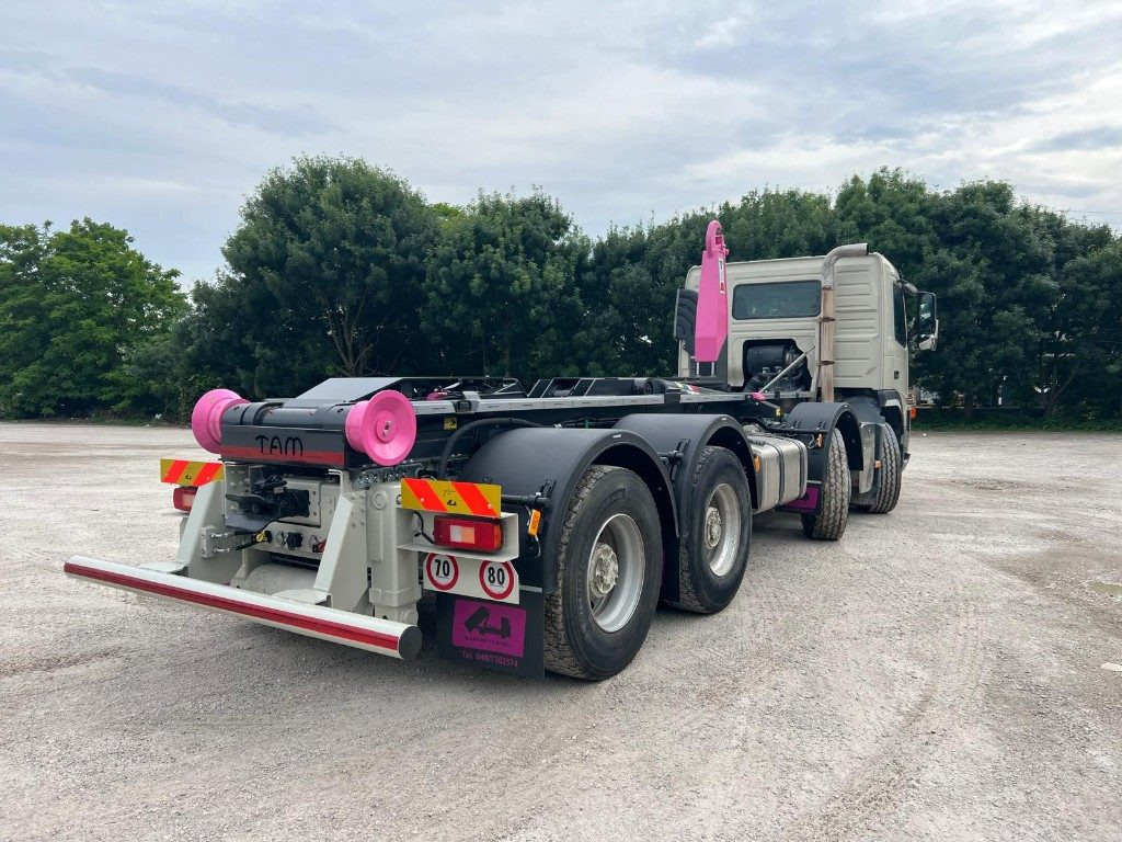 VOLVO FM480 SCARRABILE 8X4 - Haakarmsysteem vrachtwagen: afbeelding 5 VOLVO FM480 SCARRABILE 8X4 - Haakarmsysteem vrachtwagen: afbeelding 5