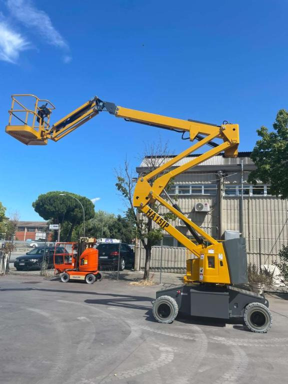 Haulotte HA15IP - Knikarmhoogwerker: afbeelding 1 Haulotte HA15IP - Knikarmhoogwerker: afbeelding 1