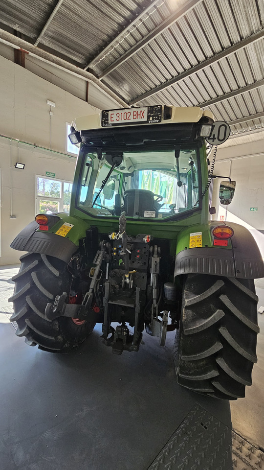 FENDT 211S VARIO - Tractor: afbeelding 2 FENDT 211S VARIO - Tractor: afbeelding 2