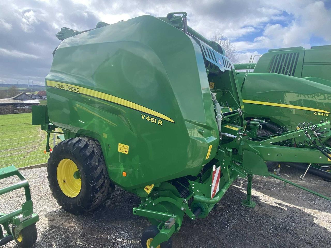 John Deere V461 R - 671 Bunde - Ronde balenpers: afbeelding 2 John Deere V461 R - 671 Bunde - Ronde balenpers: afbeelding 2