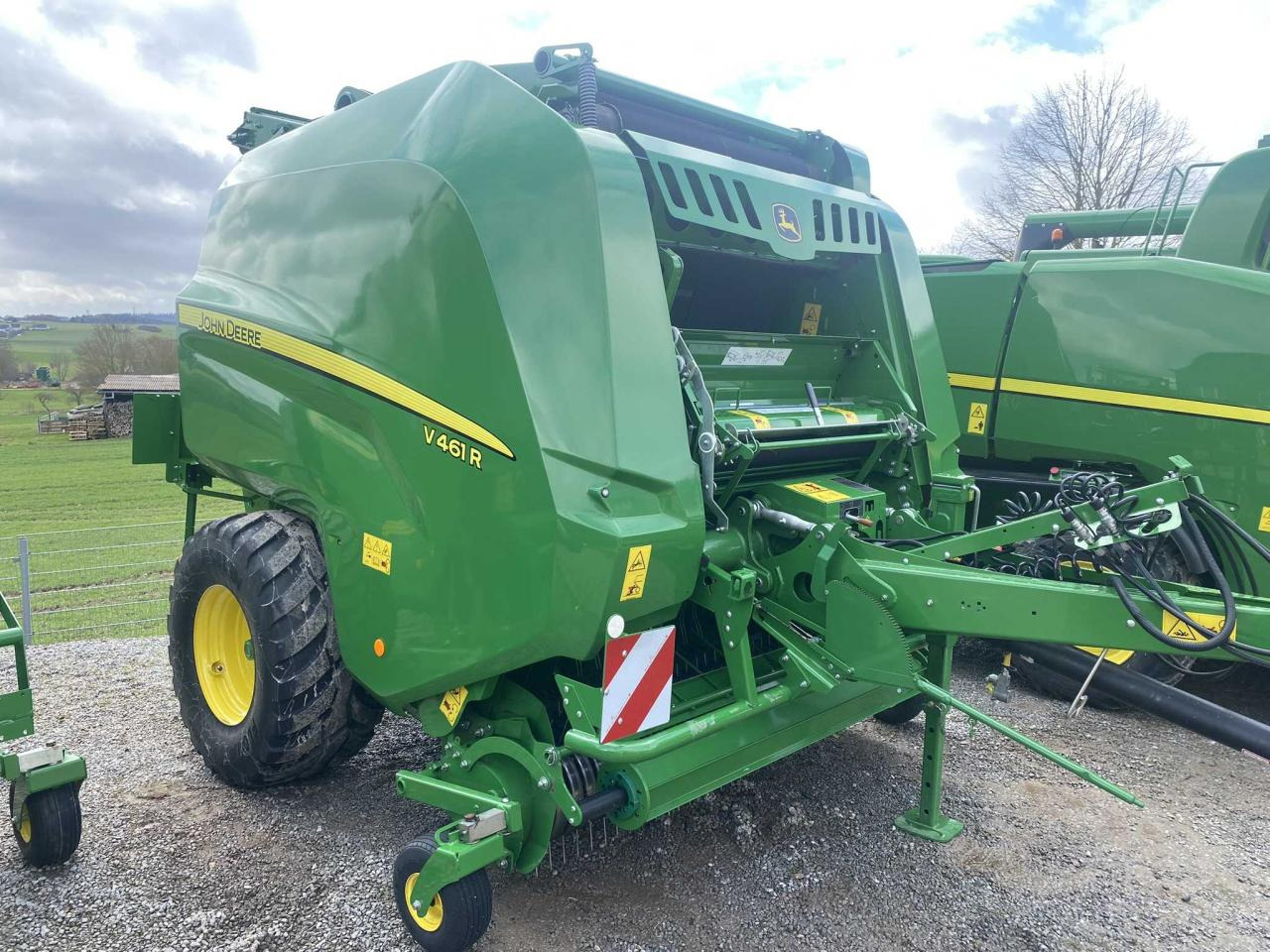 John Deere V461 R - 671 Bunde - Ronde balenpers: afbeelding 3 John Deere V461 R - 671 Bunde - Ronde balenpers: afbeelding 3