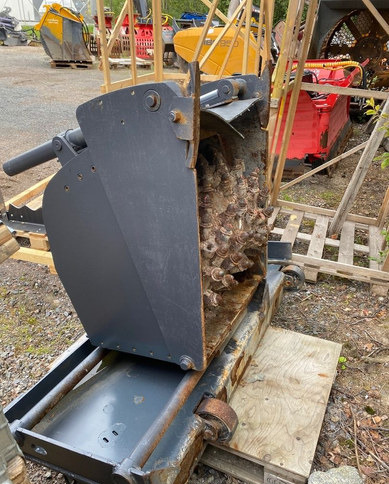 BobcatAsfalttijyrsin 600 - Aanbouwdeel voor Bouwmachine: afbeelding 1 BobcatAsfalttijyrsin 600 - Aanbouwdeel voor Bouwmachine: afbeelding 1