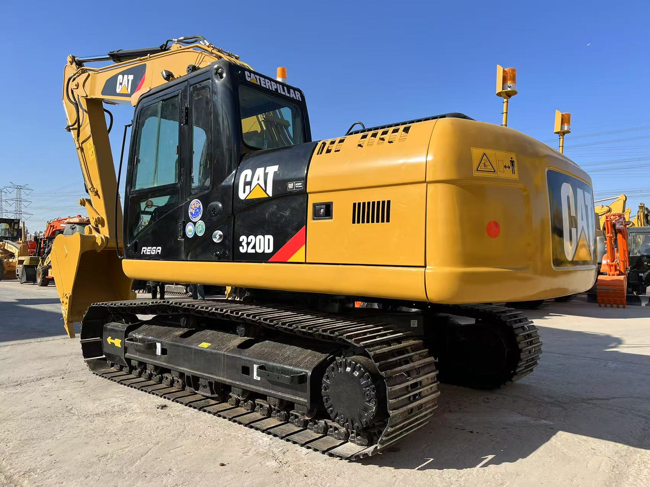 CAT 320D - Rupsgraafmachine: afbeelding 1 CAT 320D - Rupsgraafmachine: afbeelding 1