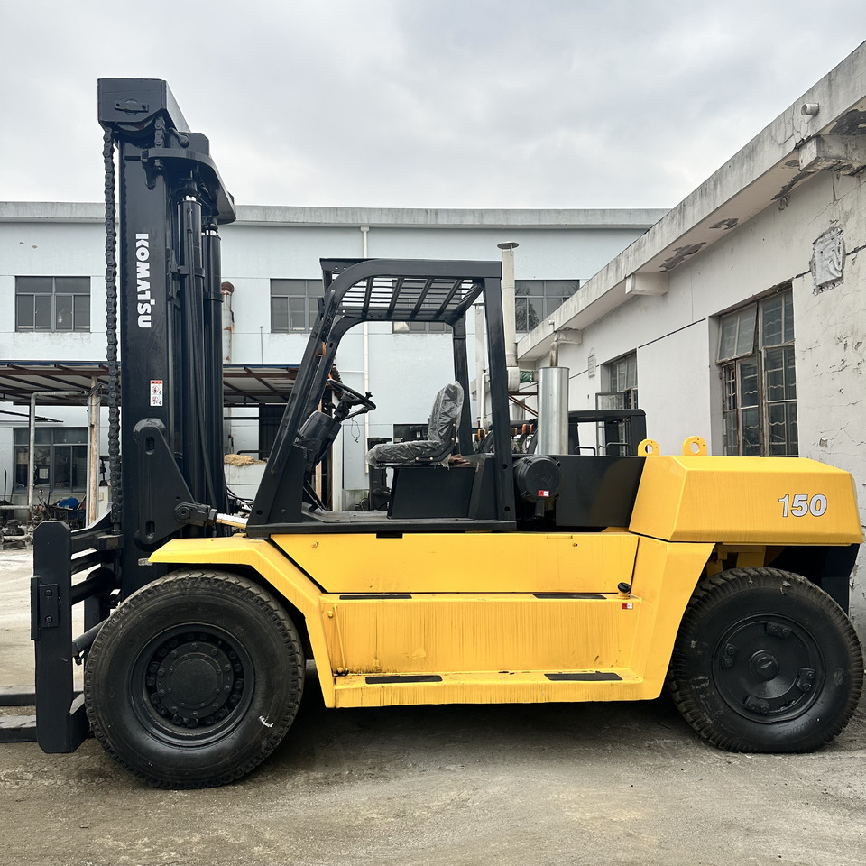 KOMATSU FD150 FD100 FD30 FD50 FD80 3Ton 5ton 8ton 10ton 15ton 16ton 20ton komatsu forklift - Diesel heftruck: afbeelding 3 KOMATSU FD150 FD100 FD30 FD50 FD80 3Ton 5ton 8ton 10ton 15ton 16ton 20ton komatsu forklift - Diesel heftruck: afbeelding 3