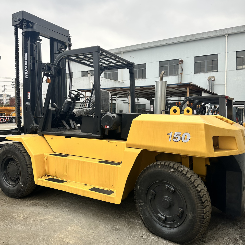 KOMATSU FD150 FD100 FD30 FD50 FD80 3Ton 5ton 8ton 10ton 15ton 16ton 20ton komatsu forklift - Diesel heftruck: afbeelding 1 KOMATSU FD150 FD100 FD30 FD50 FD80 3Ton 5ton 8ton 10ton 15ton 16ton 20ton komatsu forklift - Diesel heftruck: afbeelding 1