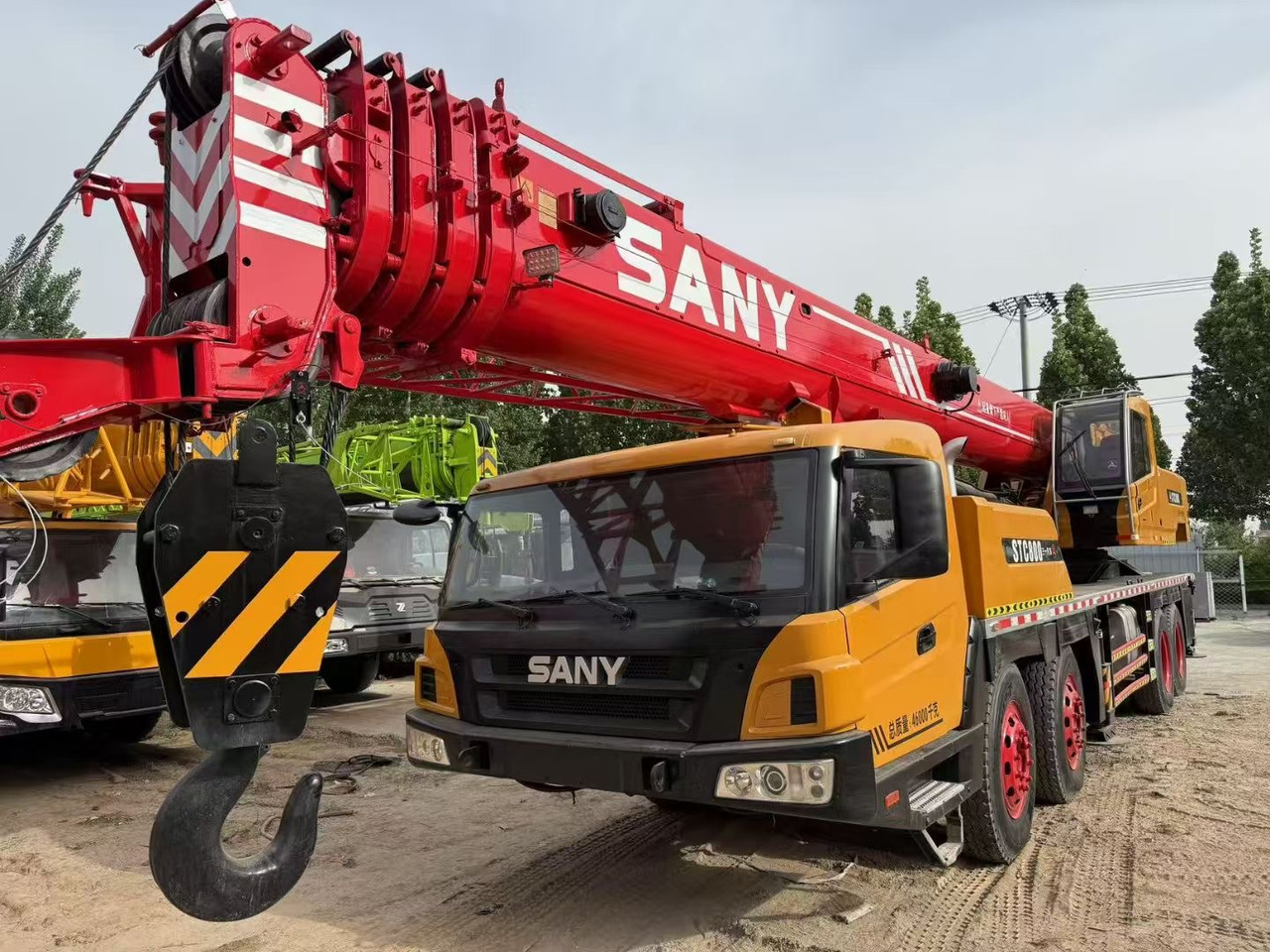 SANY STC800 STC800E STC800T STC80T5 STC800H STC750 75 ton 80ton truck crane - Mobiele kraan: afbeelding 1 SANY STC800 STC800E STC800T STC80T5 STC800H STC750 75 ton 80ton truck crane - Mobiele kraan: afbeelding 1