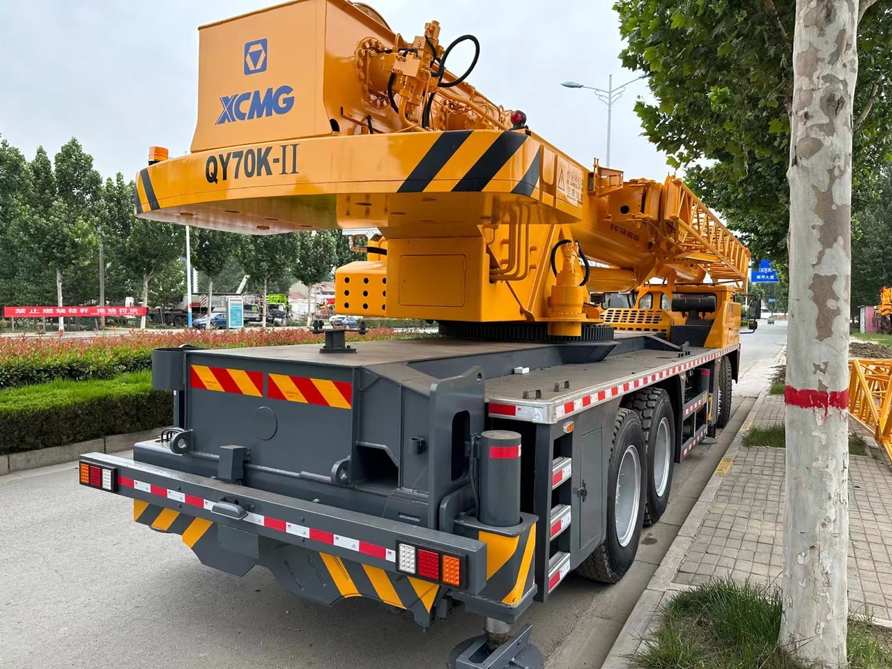XCMG QY70K - Mobiele kraan: afbeelding 5 XCMG QY70K - Mobiele kraan: afbeelding 5
