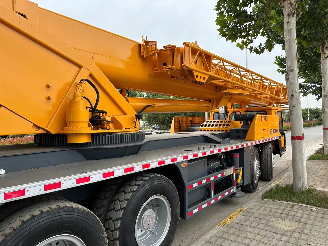 XCMG QY70K - Mobiele kraan: afbeelding 4 XCMG QY70K - Mobiele kraan: afbeelding 4