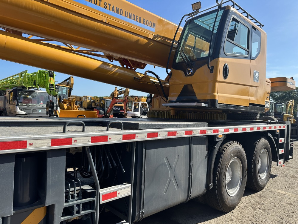 XCMG XCT55 XCT50 QY50KC QY50KA QY50K-II 25 ton 35 ton 40 ton 55 ton 50 ton 60 ton xcmg truck crane - Mobiele kraan: afbeelding 5 XCMG XCT55 XCT50 QY50KC QY50KA QY50K-II 25 ton 35 ton 40 ton 55 ton 50 ton 60 ton xcmg truck crane - Mobiele kraan: afbeelding 5