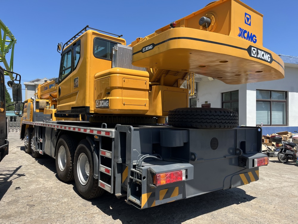 XCMG XCT55 XCT50 QY50KC QY50KA QY50K-II 25 ton 35 ton 40 ton 55 ton 50 ton 60 ton xcmg truck crane - Mobiele kraan: afbeelding 4 XCMG XCT55 XCT50 QY50KC QY50KA QY50K-II 25 ton 35 ton 40 ton 55 ton 50 ton 60 ton xcmg truck crane - Mobiele kraan: afbeelding 4