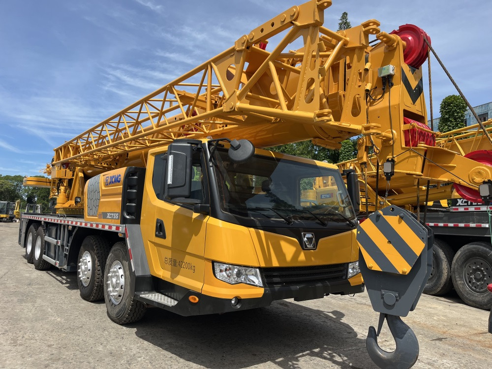 XCMG XCT55 XCT50 QY50KC QY50KA QY50K-II 55 ton 50 ton truck crane - Mobiele kraan: afbeelding 1 XCMG XCT55 XCT50 QY50KC QY50KA QY50K-II 55 ton 50 ton truck crane - Mobiele kraan: afbeelding 1
