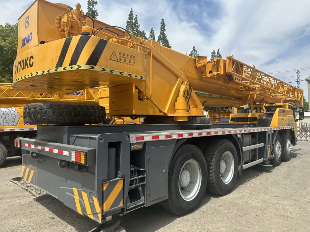 XCMG qy70kc xct75 qy75kc 70ton 75 ton 80 ton 85 ton 90 ton 100 ton 110 ton 130 ton truck crane - Mobiele kraan: afbeelding 4 XCMG qy70kc xct75 qy75kc 70ton 75 ton 80 ton 85 ton 90 ton 100 ton 110 ton 130 ton truck crane - Mobiele kraan: afbeelding 4