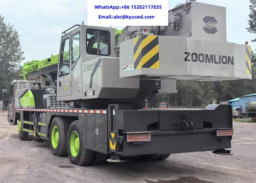 ZOOMLION ZTC300V 30ton - Mobiele kraan: afbeelding 4 ZOOMLION ZTC300V 30ton - Mobiele kraan: afbeelding 4
