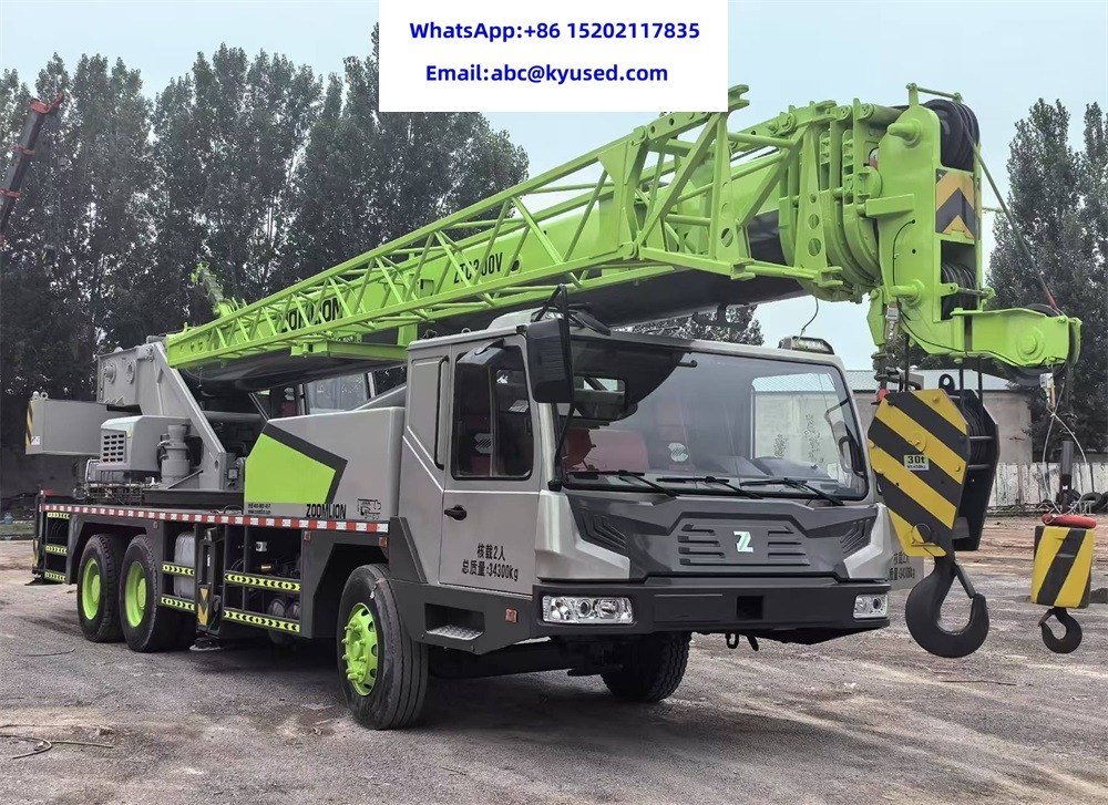 ZOOMLION ZTC300V 30ton - Mobiele kraan: afbeelding 2 ZOOMLION ZTC300V 30ton - Mobiele kraan: afbeelding 2