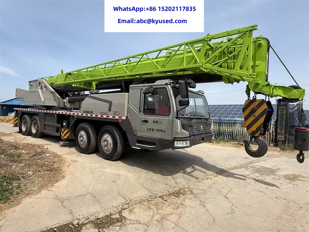 ZOOMLION ZTC700V QY70V 50Ton 70ton truck crane - Mobiele kraan: afbeelding 2 ZOOMLION ZTC700V QY70V 50Ton 70ton truck crane - Mobiele kraan: afbeelding 2
