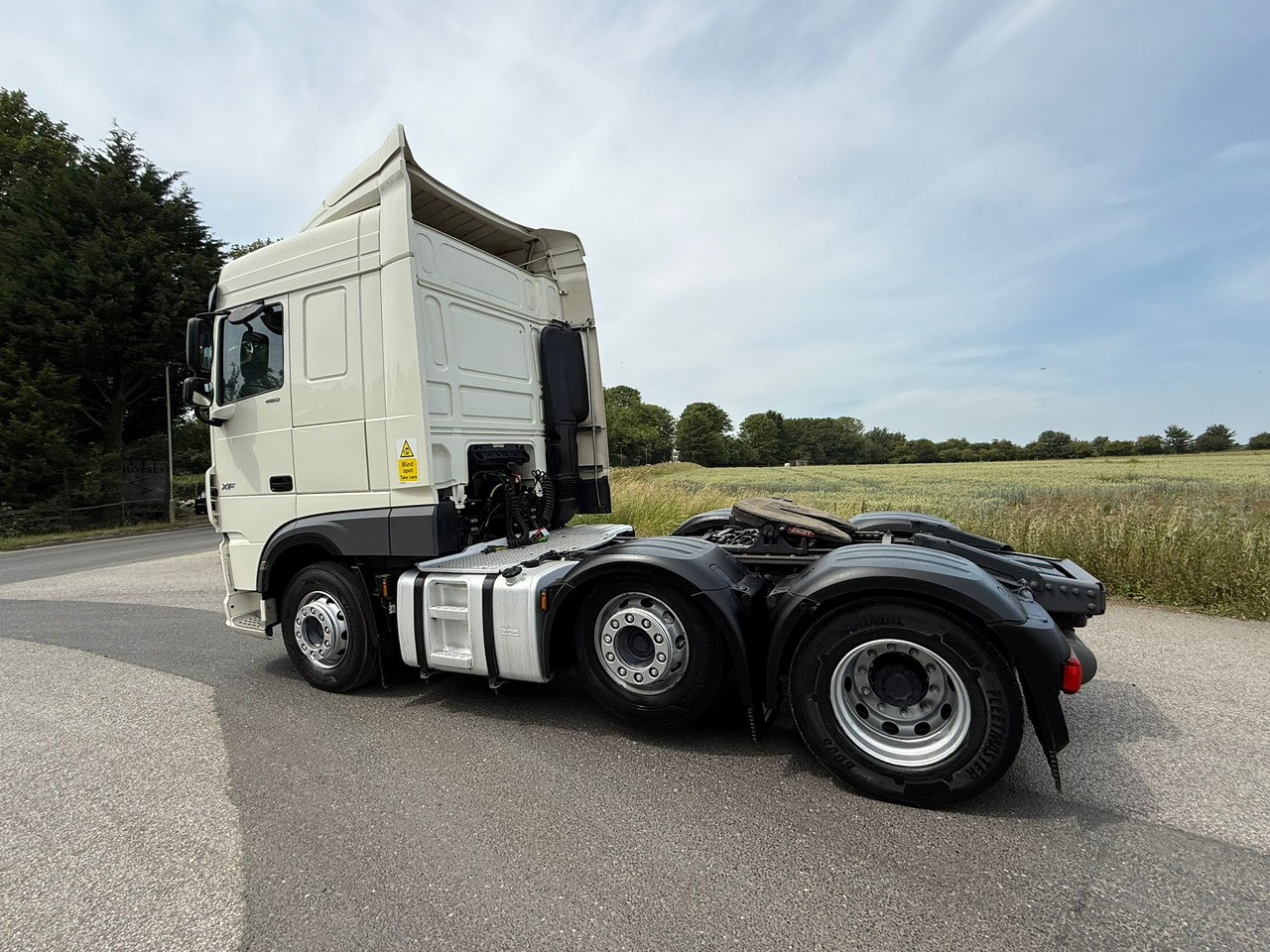 DAF XF 105 480 RHD - Trekker: afbeelding 2 DAF XF 105 480 RHD - Trekker: afbeelding 2