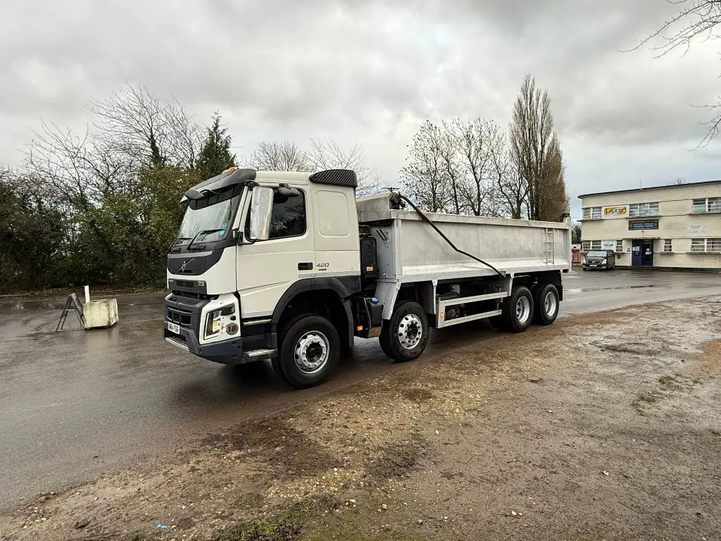Volvo FMX 420 8x4 Tipper - RHD - Kipper vrachtwagen: afbeelding 2 Volvo FMX 420 8x4 Tipper - RHD - Kipper vrachtwagen: afbeelding 2