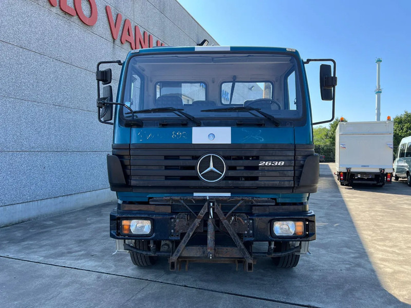 Mercedes-Benz SK 2638 V8 Ex-politie voertuig - Haakarmsysteem vrachtwagen: afbeelding 2 Mercedes-Benz SK 2638 V8 Ex-politie voertuig - Haakarmsysteem vrachtwagen: afbeelding 2