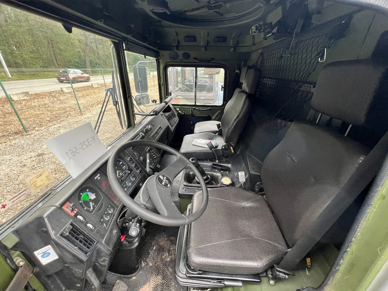 MAN KAT 25.422DFAEG 6X6 CABIN CHASSIS - TWIST LOCKS SYSTEM - Vrachtwagen: afbeelding 4 MAN KAT 25.422DFAEG 6X6 CABIN CHASSIS - TWIST LOCKS SYSTEM - Vrachtwagen: afbeelding 4