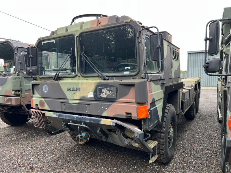 MAN KAT 25.422DFAEG 6X6 CABIN CHASSIS - TWIST LOCKS SYSTEM - Vrachtwagen: afbeelding 1 MAN KAT 25.422DFAEG 6X6 CABIN CHASSIS - TWIST LOCKS SYSTEM - Vrachtwagen: afbeelding 1