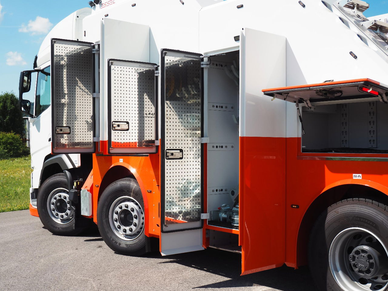 DAF XF 530 NEW T-REX DAF white - Bergingsvoertuig: afbeelding 3 DAF XF 530 NEW T-REX DAF white - Bergingsvoertuig: afbeelding 3