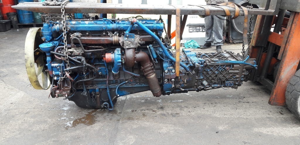 IVECO 8210.42L 420 E2 IVECO EuroTech Magirus - Motor voor Vrachtwagen: afbeelding 2 IVECO 8210.42L 420 E2 IVECO EuroTech Magirus - Motor voor Vrachtwagen: afbeelding 2