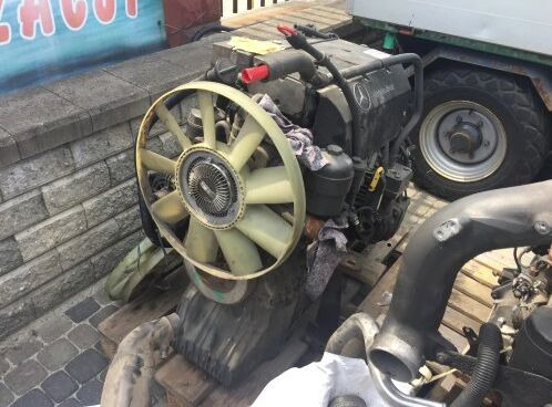 Mercedes-Benz OM904LA Mercedes-Benz truck - Motor voor Vrachtwagen: afbeelding 2 Mercedes-Benz OM904LA Mercedes-Benz truck - Motor voor Vrachtwagen: afbeelding 2