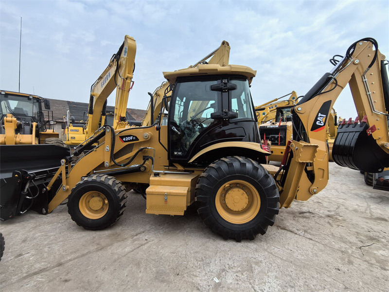 Caterpillar 420F2 420F 420 430F - Graaflaadmachine: afbeelding 4 Caterpillar 420F2 420F 420 430F - Graaflaadmachine: afbeelding 4