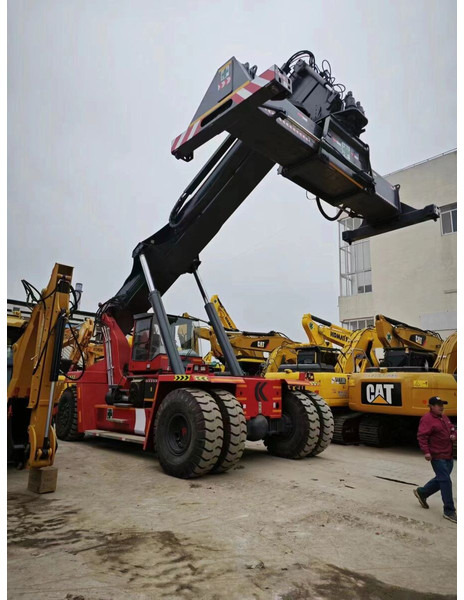 Kalmar DRF450 - Reach stacker: afbeelding 3 Kalmar DRF450 - Reach stacker: afbeelding 3