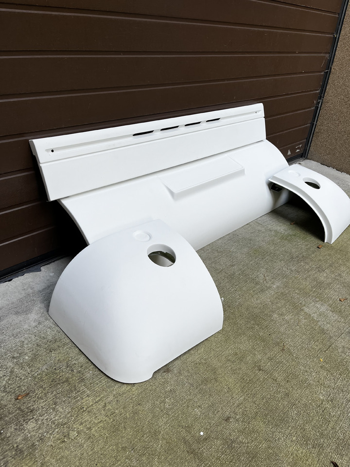 Zderzak przedni prawy, lewy, środkowy, atrapa, Van Hool T915 Zderzak przedni Van Hool T915 ACRON, ALICRON - Bumper voor Touringcar: afbeelding 1 Zderzak przedni prawy, lewy, środkowy, atrapa, Van Hool T915 Zderzak przedni Van Hool T915 ACRON, ALICRON - Bumper voor Touringcar: afbeelding 1