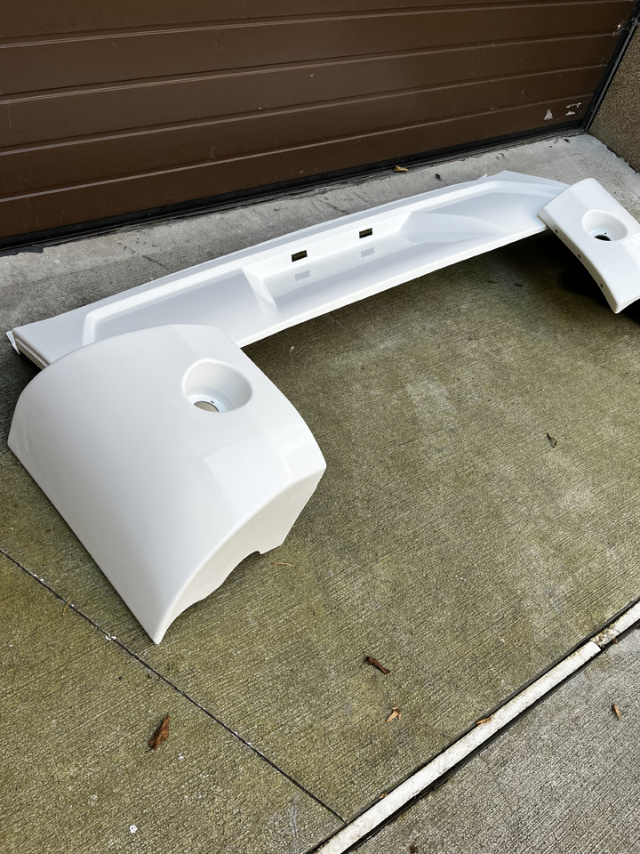 Zderzak tylny VOLVO 9500 9700 9900 VOLVO 9500 9700 9900 - Bumper voor Touringcar: afbeelding 3 Zderzak tylny VOLVO 9500 9700 9900 VOLVO 9500 9700 9900 - Bumper voor Touringcar: afbeelding 3