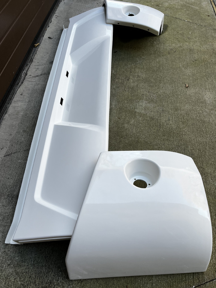 Zderzak tylny VOLVO 9500 9700 9900 VOLVO 9500 9700 9900 - Bumper voor Touringcar: afbeelding 1 Zderzak tylny VOLVO 9500 9700 9900 VOLVO 9500 9700 9900 - Bumper voor Touringcar: afbeelding 1