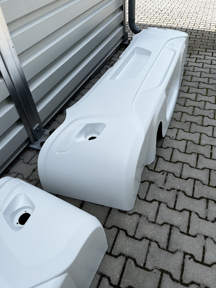 Zderzak tylny do AUTOBUSU VDL EURO 5 VDL FUTURA euro 5 - Bumper voor Touringcar: afbeelding 4 Zderzak tylny do AUTOBUSU VDL EURO 5 VDL FUTURA euro 5 - Bumper voor Touringcar: afbeelding 4