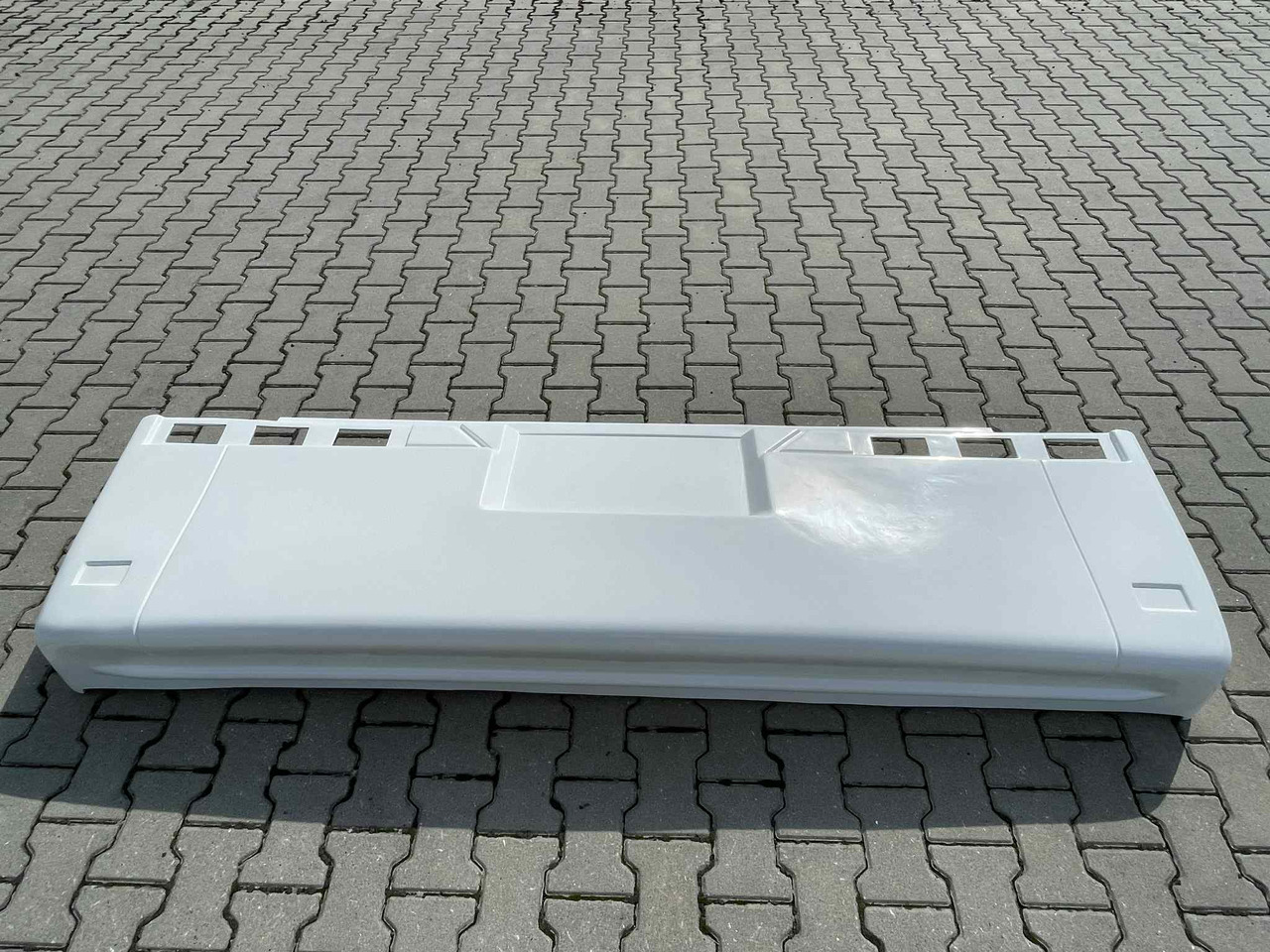 Zderzak tylny BOVA FUTURA Bova FUTURA - Bumper voor Bus: afbeelding 2 Zderzak tylny BOVA FUTURA Bova FUTURA - Bumper voor Bus: afbeelding 2