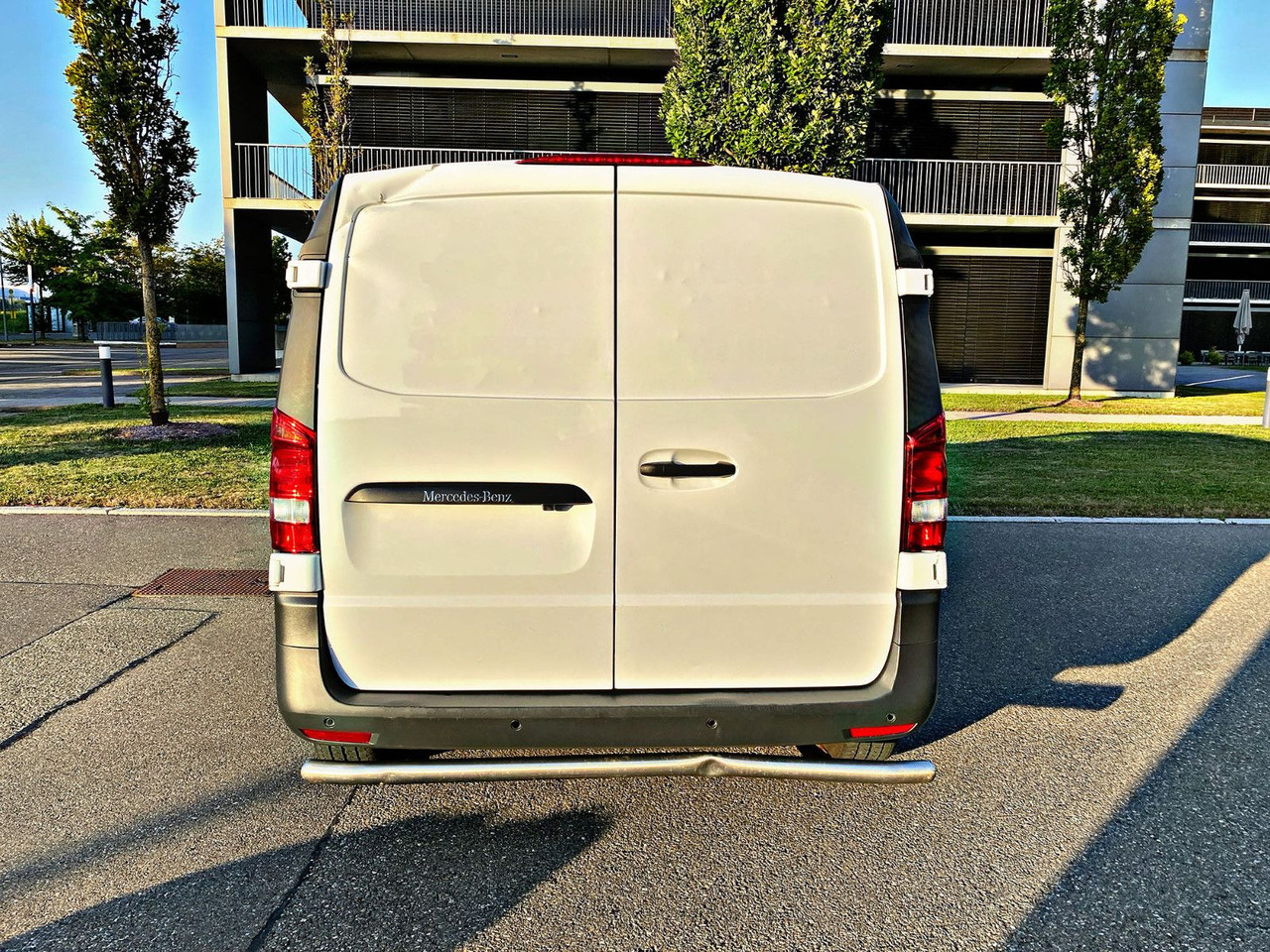 Mercedes-Benz Vito Kasten 111 CDI FWD kompakt|Kamera|Navi|19% - Kleine bestelwagen: afbeelding 4 Mercedes-Benz Vito Kasten 111 CDI FWD kompakt|Kamera|Navi|19% - Kleine bestelwagen: afbeelding 4