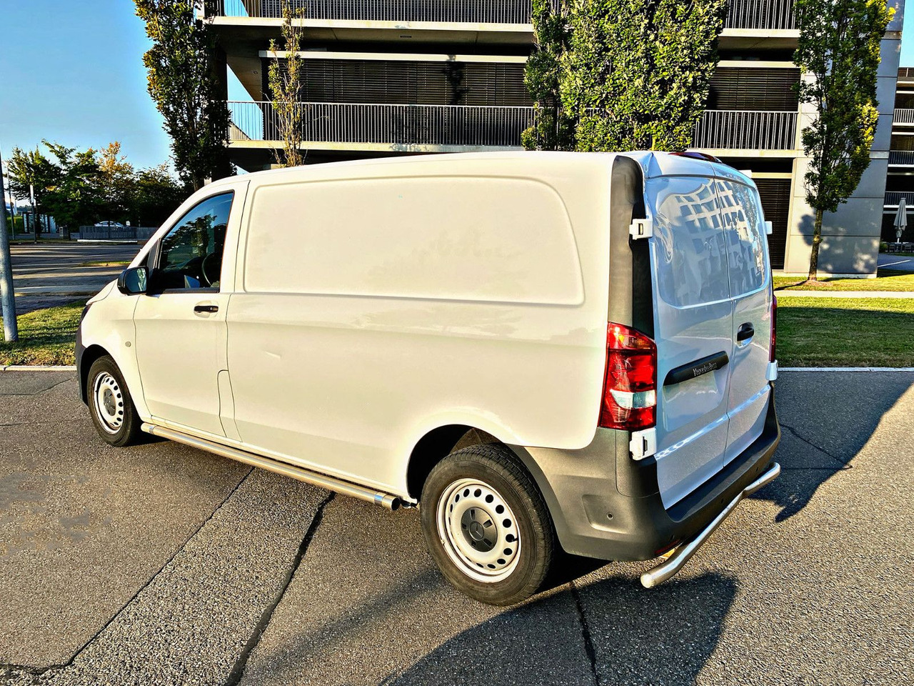 Mercedes-Benz Vito Kasten 111 CDI FWD kompakt|Kamera|Navi|19% - Kleine bestelwagen: afbeelding 5 Mercedes-Benz Vito Kasten 111 CDI FWD kompakt|Kamera|Navi|19% - Kleine bestelwagen: afbeelding 5