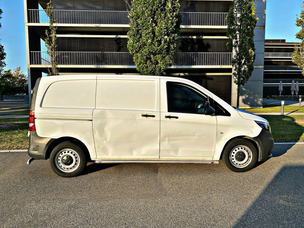 Mercedes-Benz Vito Kasten 111 CDI FWD kompakt|Kamera|Navi|19% - Kleine bestelwagen: afbeelding 2 Mercedes-Benz Vito Kasten 111 CDI FWD kompakt|Kamera|Navi|19% - Kleine bestelwagen: afbeelding 2