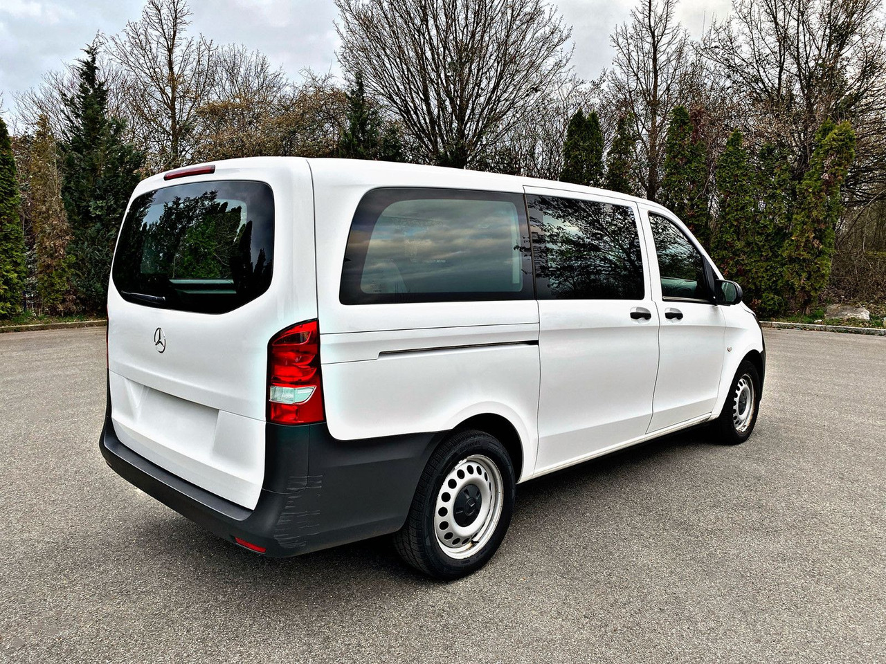 Mercedes-Benz Vito Tourer 114 CDI|Pro|Allrad|lang|8-Sitze|19% - Personenvervoer: afbeelding 3 Mercedes-Benz Vito Tourer 114 CDI|Pro|Allrad|lang|8-Sitze|19% - Personenvervoer: afbeelding 3