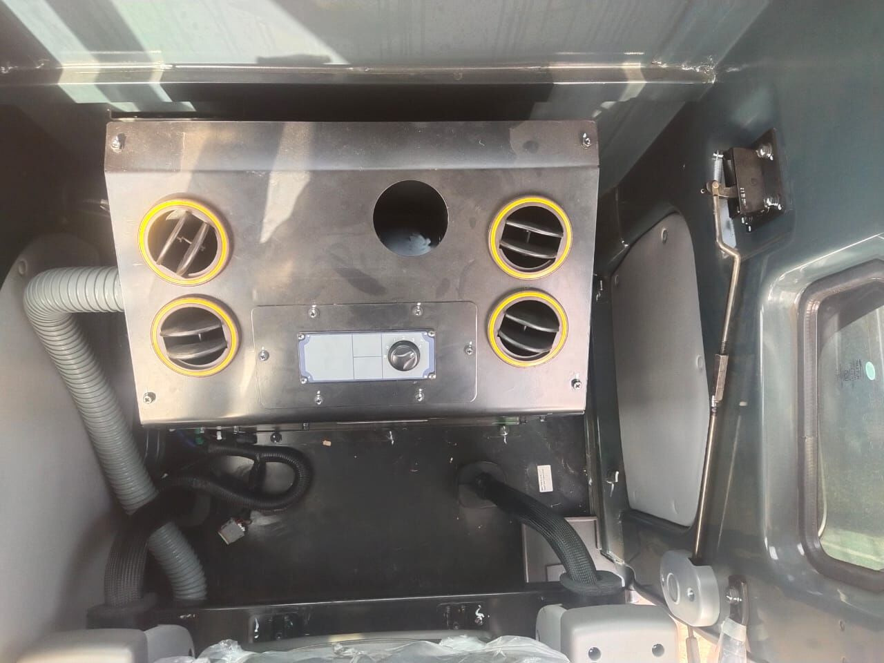 New Hyundai R210 tracked excavator - Rupsgraafmachine: afbeelding 3 New Hyundai R210 tracked excavator - Rupsgraafmachine: afbeelding 3